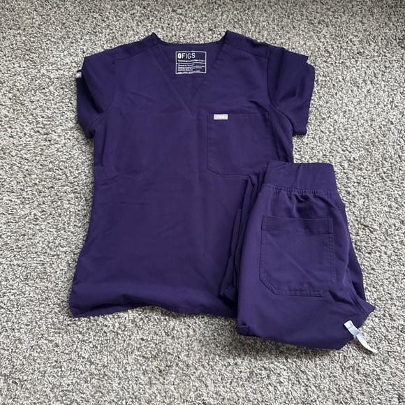 FIGS Scrubs Set XXS Petite Purple - Picture 2 of 2